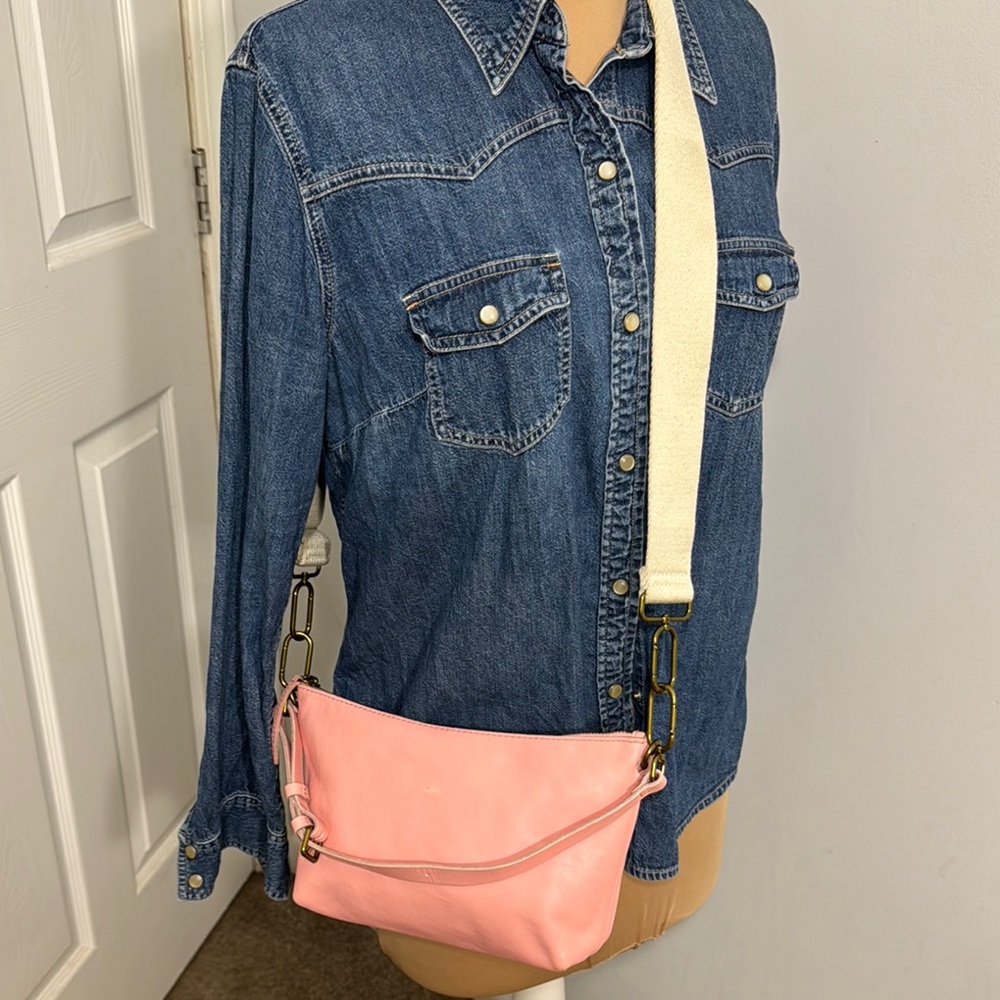 Madewell Leather Carabiner Crossbody Sling Bag in Dried Blossom. Barely used! - Picture 4 of 13